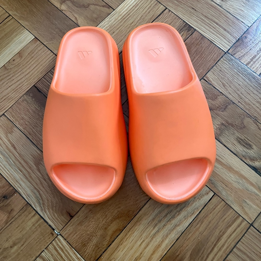 Yeezy Slides